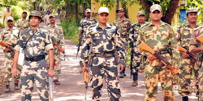 केन्द्र सरकार ने घटाया मिट्टी तेल का कोटा, CRPF जवान ने खुद को मारी गोली