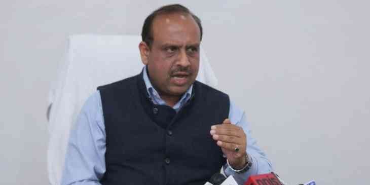 'दिल्ली वक्फ बोर्ड में आर्थिक शक्तियों के बदलाव पर ध्यान दें LG'
