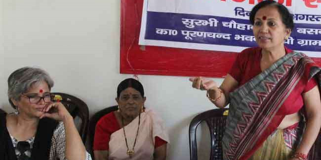 अनुच्छेद 370 हटाने को लेकर केंद्र सरकार पर साधा निशाना