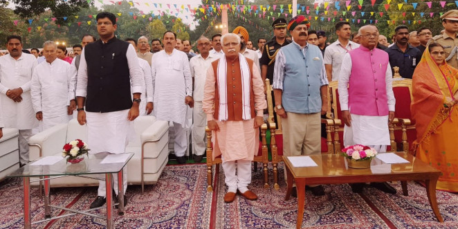 Haryana CM ML Khattar Announces Cash Incentives for Reporting Stubble Burning