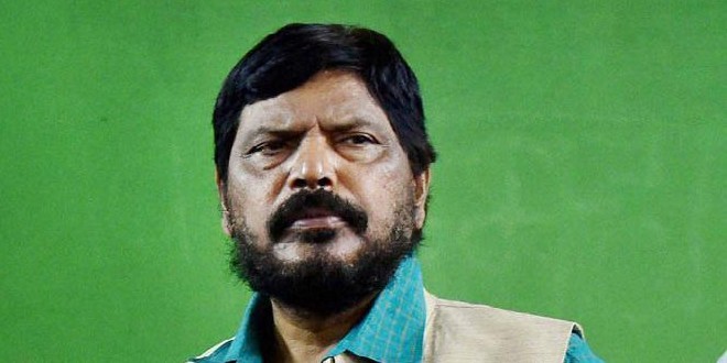 अठावले ने दी कुमारस्वामी को नसीहत, भाजपा से मिला लें हाथ