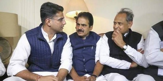 अशोक गहलोत से नहीं मिले राहुल गांधी, राजस्थान में नेतृत्व परिवर्तन के संकेत?