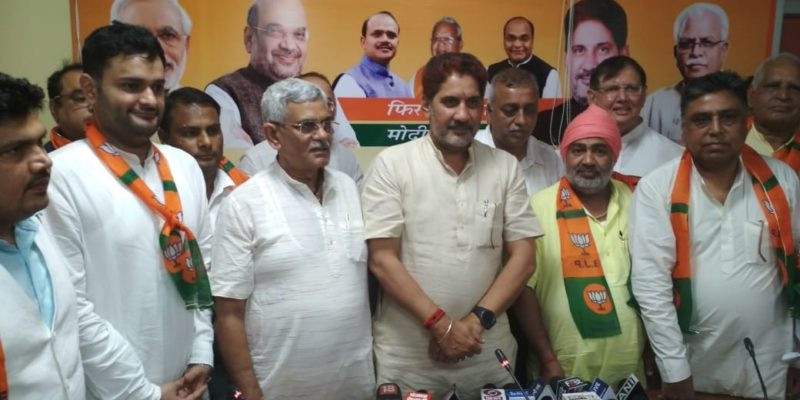 इनेलो और जेजेपी को बड़ा झटका, ये दो नेता बीजेपी में शामिल