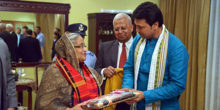 Tripura CM Biplab Kumar Deb Raises Northeast Issues with Bangladesh PM