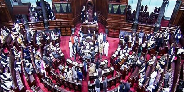 कर्नाटक मुद्दे पर कांग्रेस का हंगामा, राज्यसभा दोपहर 2 बजे तक स्थगित