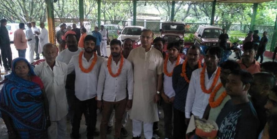 आरोपियों के स्वागत पर जयंत सिन्हा दी सफाई, कहा- किए पर खेद व्यक्त करता हूं
