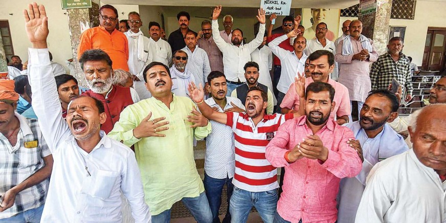 छोटी पार्टियों के विलय प्रस्ताव पर RJD एकमत नहीं, मौका ढूंढ रही कांग्रेस