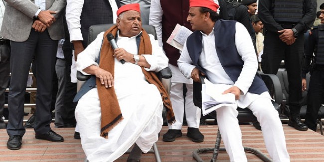 ‘मुलायम और हमारे खिलाफ CBI जांच करा कांग्रेस ने दिया धोखा’, अखिलेश यादव का बयान