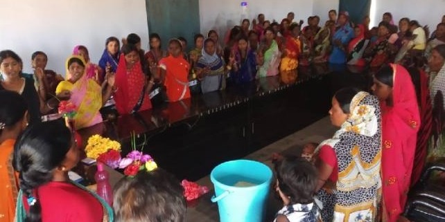 सखी मंडल की महिलाओं को मिली योजनाओं की जानकारी