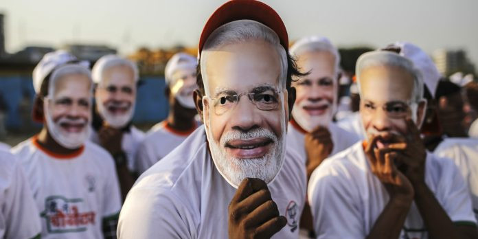 नर्म हिंदुत्व से इतर मोदी आलोचकों की तीन ग़लतियां