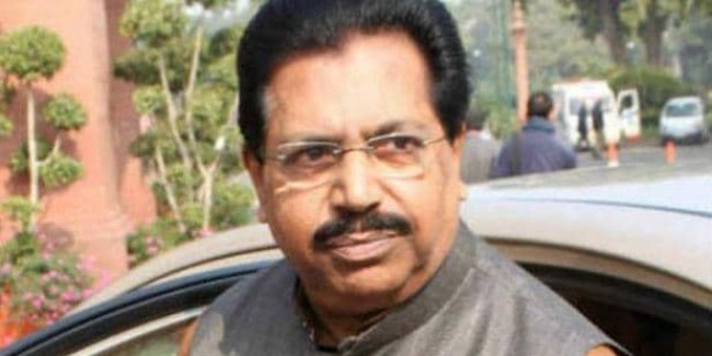 कांग्रेस नेता ने की पीसी चाको के इस्तीफे की मांग, बोले- लिफ्ट से मुझे धक्का दिया