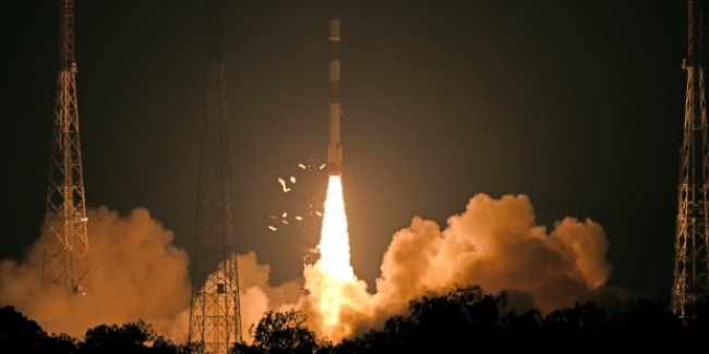 भारत दूसरी बार रखेगा चांद पर कदम, ISRO के चंद्रयान-2 की तस्वीरें जारी