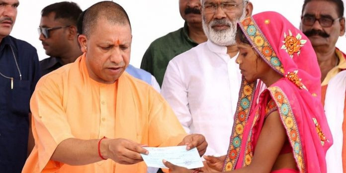 उन्नाव कांड के हंगामें के बीच कैसे बीता सीएम योगी का पूरा सप्ताह