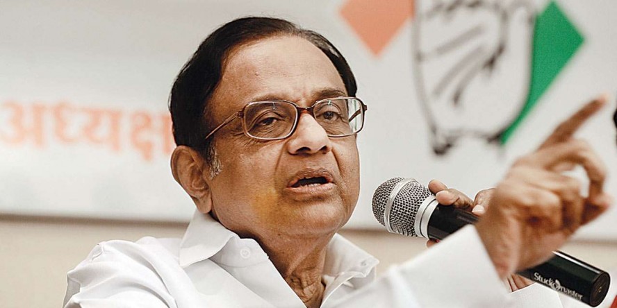 'लोकतंत्र को हर दिन लग रहा एक झटका'