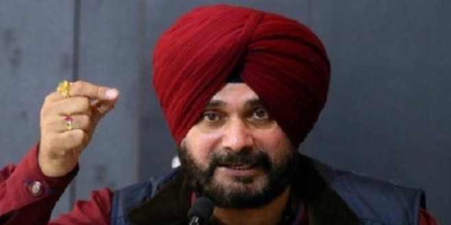 अज्ञातवास पर चले गए नवजोत सिद्धू, घर पर भी पसरा सन्नाटा, कहां और कब गए नहीं जानता कोई