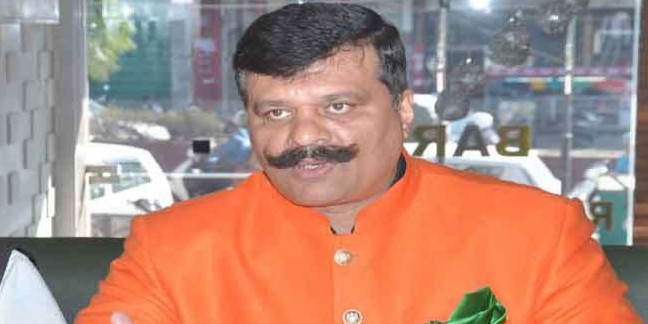 न्यूज 18 के पत्रकार को पीटने वाले बीजेपी विधायक रहे हैं विवादों के ‘चैंपियन’