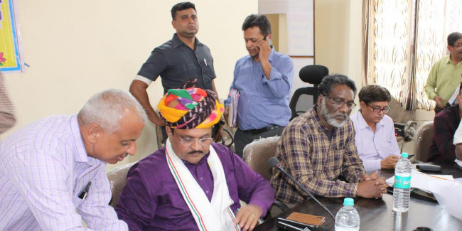 आमजन को दें सरकारी योजनाओं का लाभ : चिकित्सा मंत्री रघु शर्मा