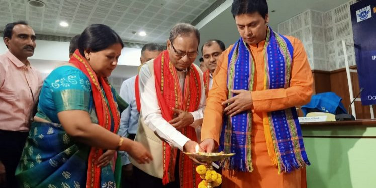 Tripura CM bats for privatization in education for qualitative improvement
