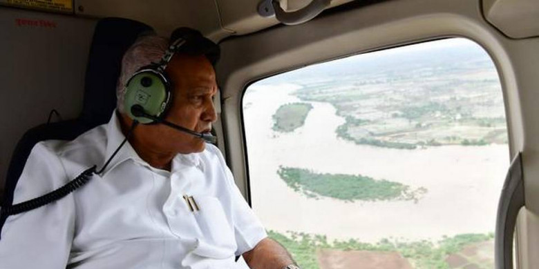 Karnataka CM conducts aerial survey of flood-hit region