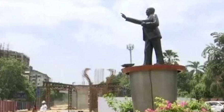 गुजरात के सबसे लंबे फ्लाईओवर का निर्माण कार्य आम्बेडकर की मूर्ति के चलते रुका