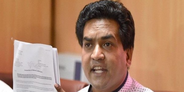 कपिल मिश्रा और सिरसा पर मानहानि के आरोप तय