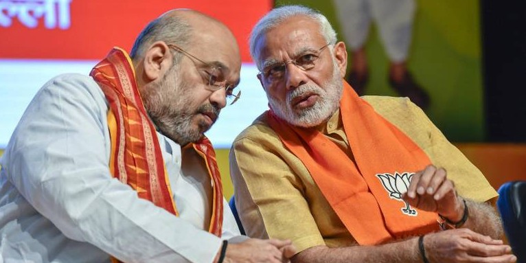 कश्मीर में राजनीतिक फिजा बदलने वाले नए नेतृत्व की तलाश