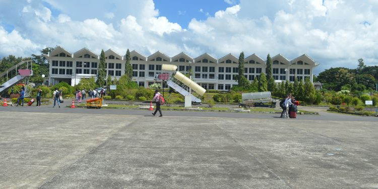 Mizoram CM urges Centre to revamp Lengpui airport