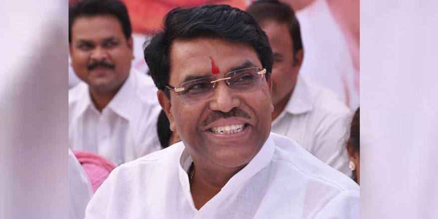 NCP नेता ने लगाया आरोप, महाराष्ट्र में कैबिनेट मंत्री बनने के लिए चाचा ने दिए 50 करोड़