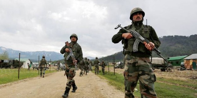 पुलवामा और शोपियां में मतदान से पूर्व गिरफ्तारियों का सिलसिला जारी, 44 और युवक हिरासत में