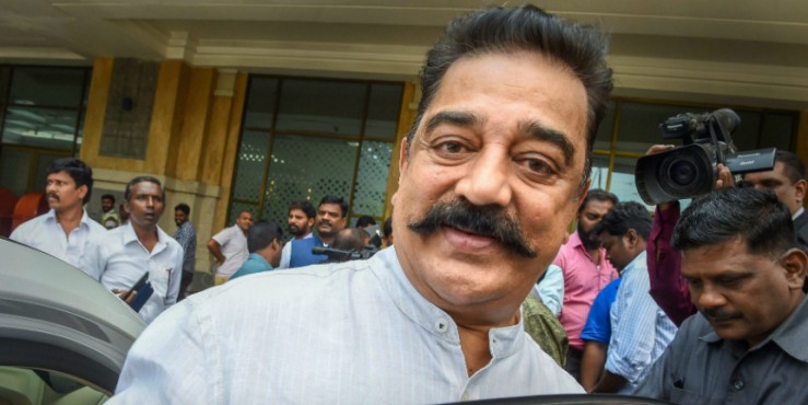 Chappals Hurled at Kamal Haasan's Vehicle at Tamil Nadu Rally, One Person Detained: Police