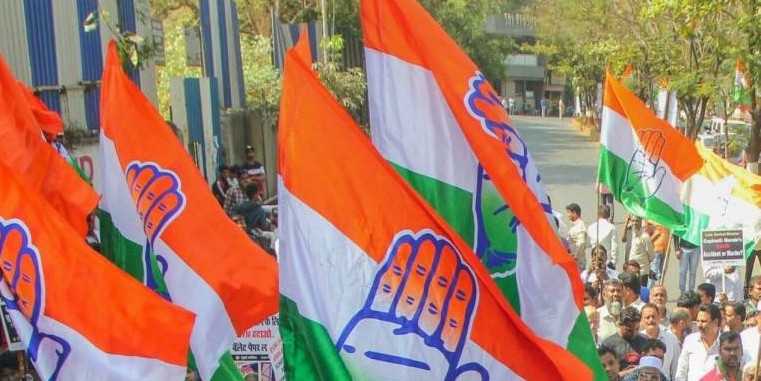 पानी के लिए मारामारी हो रही और सरकार मौन है : कांग्रेस