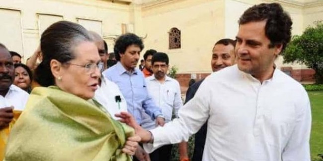 अध्यक्ष के चुनाव में नहीं रहेगा गांधी परिवार, सोनिया के साथ अमेरिका जाएंगे राहुल