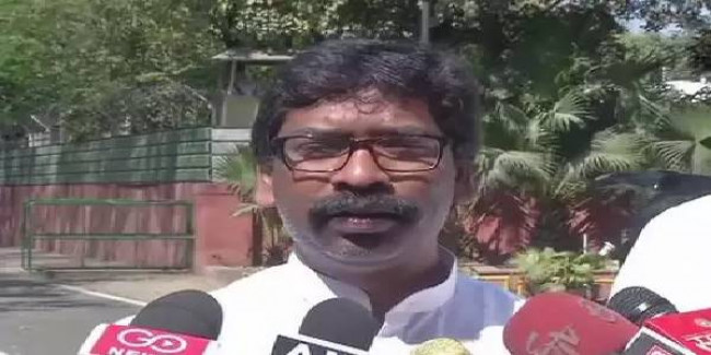 JBVNL के एमडी राहुल पुरवार पर लगा कमीशनखोरी का आरोप, हेमंत बोले- ऊपर से नीचे तक जाता है पैसा
