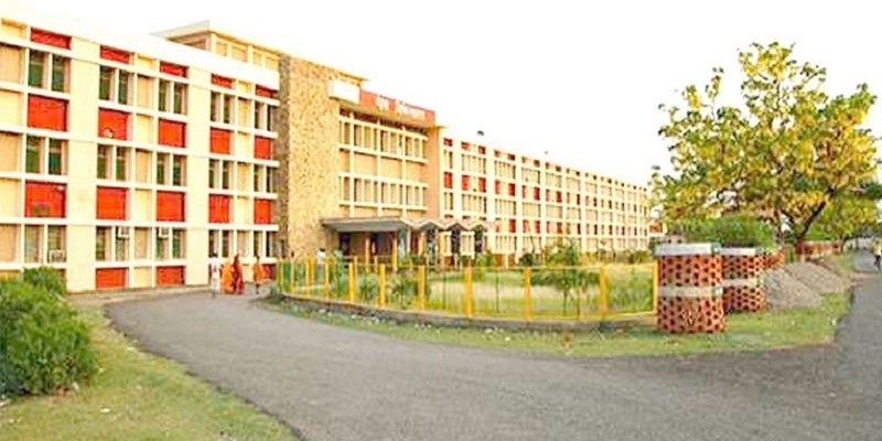 इन्सेफेलाइटिस से निपटना कोई योगी सरकार से सीखे, कभी गोरखपुर था केंद्र बिंदु
