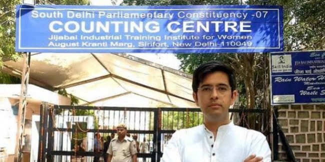 AAP को ईवीएम से छेड़खानी पर शक, तैनात किए 20 कार्यकर्ता