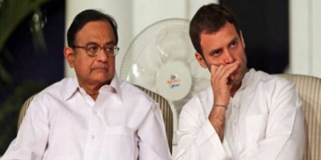 राहुल ने किया चिदंबरम का बचाव, लिखा- सत्ता का गलत इस्तेमाल कर रही मोदी सरकार