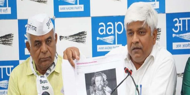 भाजपा प्रत्याशी हंस राज हंस का नामांकन रद कराने कोर्ट जाएगी AAP, लगाया ये गंभीर आरोप