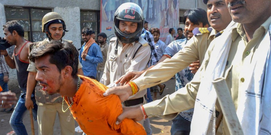 Protests over Jharkhand lynching leads to tension, stone pelting in Agra