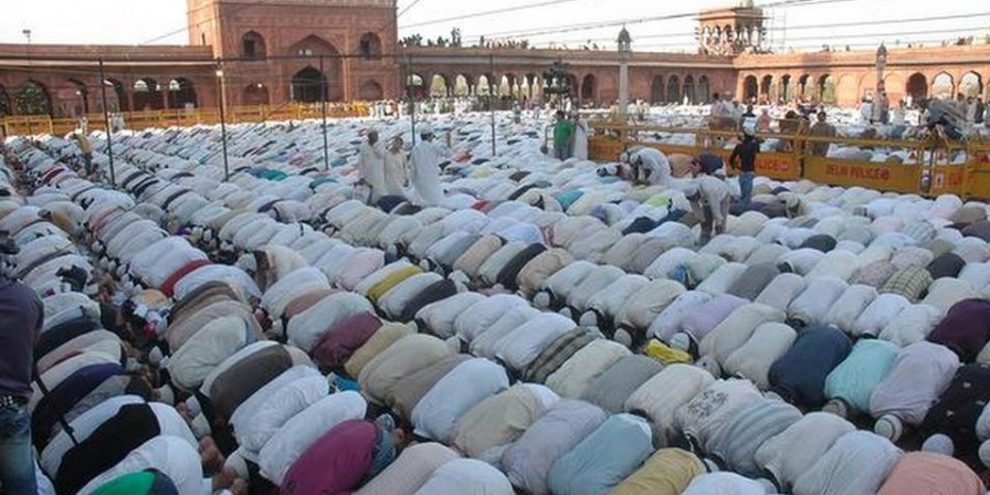 SC admits for consideration plea for lifting ban on Muslim women’s entry into mosques