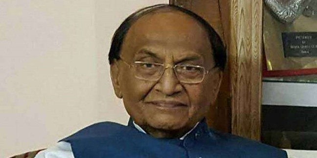 सीपी ठाकुर का बड़ा बयान: दिल्ली में नीतीश की भाषा बोलते केसी त्यागी, बराबर सीटों पर लड़ेगी BJP