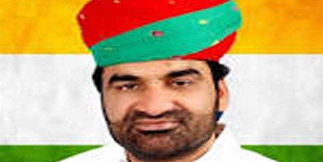 हनुमान बेनीवाल ने कहा- राहुल गांधी व अशोक गहलोत ने सरकार में मंत्री बनने का प्रस्ताव दिया था