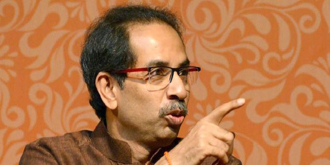 महाराष्ट्र में नहीं रुक रहा दलबदल का खेल, एनसीपी के एक और नेता ने थामा शिवसेना का दामन