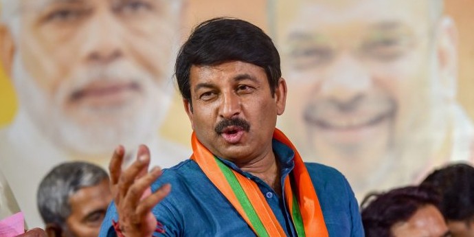 बूंद-बूंद को तरस रही दिल्ली, लेकिन सरकार को परवाह नहीं: मनोज तिवारी