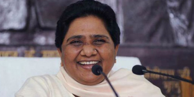 मायावती के निशाने पर अब अखिलेश के यादव वोटर, मुसलमानों और ब्राह्मणों को भी साधा
