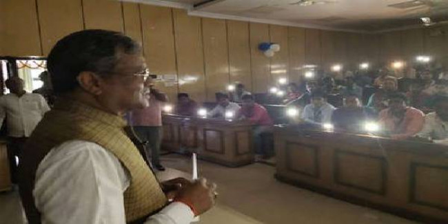 सोशल मीडिया पर एक्टिव हुआ जेवीएम, चुनाव में बाबूलाल की साफ छवि को भुनाने की कोशिश