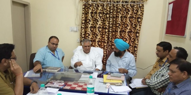 पूरी संवेदनशीलता के साथ रोगियों का उपचार करें चिकित्सक: भंवर लाल मेघवाल