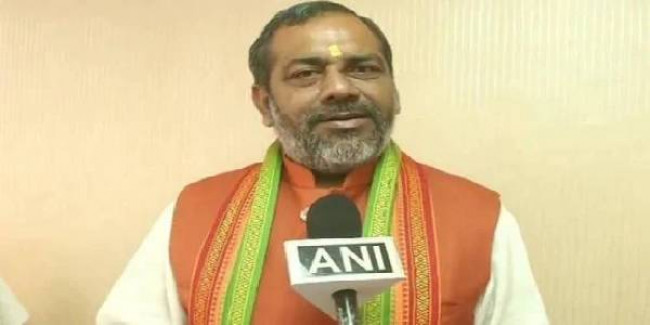 'CM योगी के पास अपार शक्ति, उनके कार्यकाल में होगा राम मंदिर निर्माण'