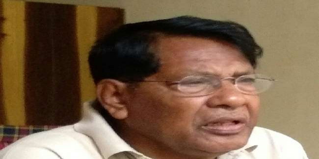 आदिवासी चेहरे पर दांव लगा एक तीर से कई शिकार करना चाहती है कांग्रेस
