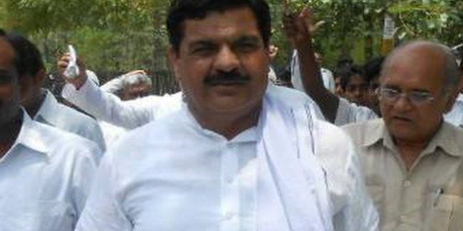 भाजपा में शामिल हो सकते हैं बसपा विधायक टेकचंद शर्मा, कार्यकर्ताओं को ज्वाईन करवाई पार्टी