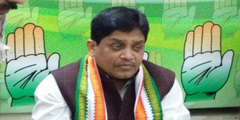 सरगुजा में बढ़े प्याज के दाम पर सियासत शुरू, BJP-कांग्रेस ने लगाए ये आरोप